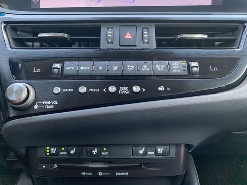Used 2022 Lexus ES 350 w/ Premium Package FWD image 29