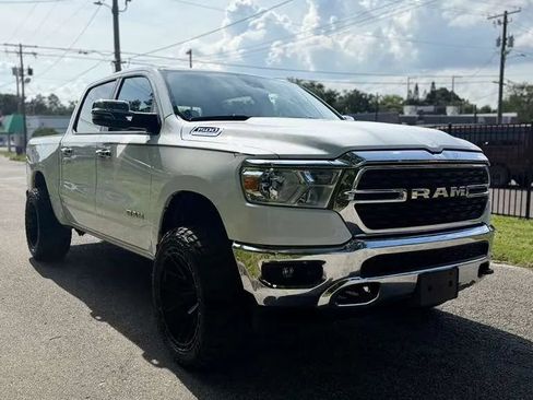 Used 2024 RAM 1500 Big Horn AWD/4WD image 15