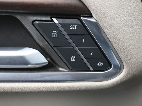 Used 2024 GMC Sierra 1500 SLT image 5