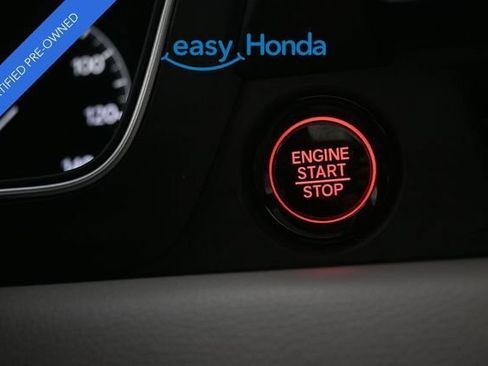 Used 2025 Honda Pilot Touring image 14