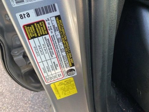 Used 2021 Toyota Tacoma TRD Off-Road image 32