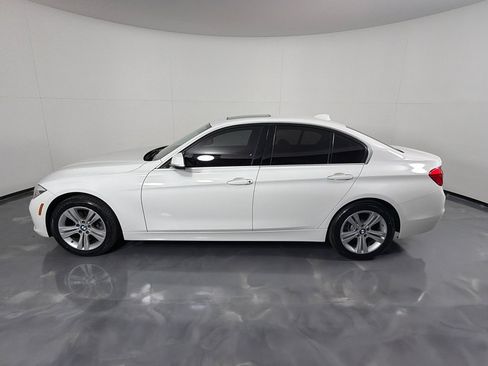 Used 2018 BMW 330i xDrive Sedan w/ Convenience Package AWD/4WD image 8