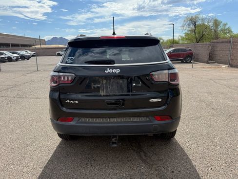 Used 2018 Jeep Compass Latitude w/ Popular Equipment Group AWD/4WD image 6
