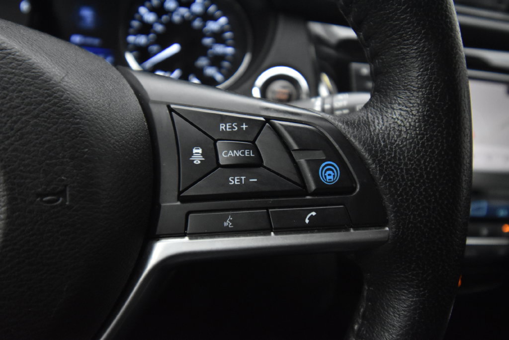 Used 2020 Nissan Rogue SL AWD/4WD image 29