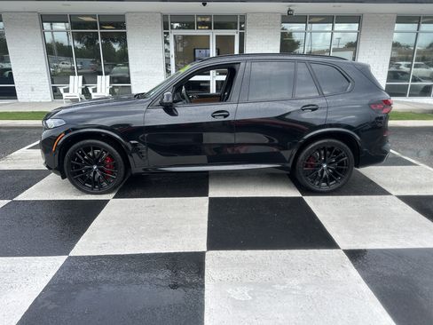 Used 2026 BMW X5 xDrive40i w/ M Sport Package AWD/4WD image 1
