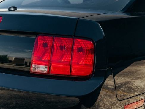 Used 2008 Ford Mustang GT Premium RWD image 40