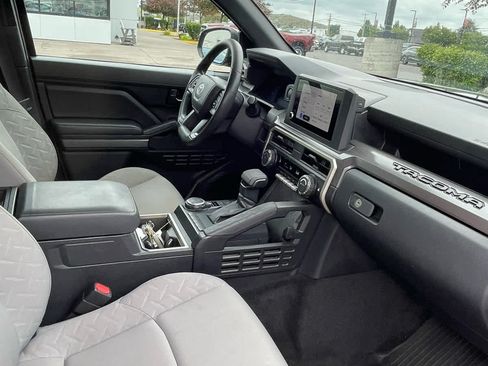 Used 2024 Toyota Tacoma SR5 AWD/4WD image 24