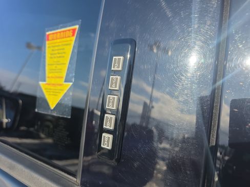 Certified 2022 Ford F150 Lariat w/ Equipment Group 502A High image 29