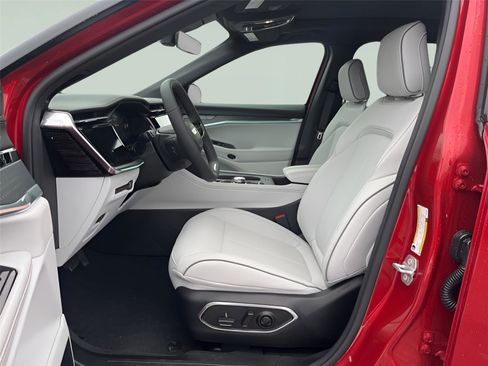 Used 2025 Jeep Wagoneer S Limited image 26