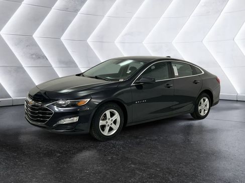 Used 2023 Chevrolet Malibu LT image 3