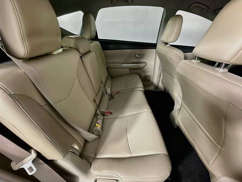 Used 2014 Toyota Prius V Five FWD image 23