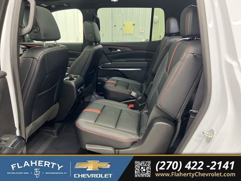 Used 2026 Chevrolet Traverse RS w/ LPO, Floor Liner Package AWD/4WD image 10