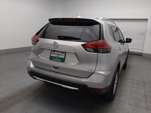 Used 2020 Nissan Rogue SV FWD image 7