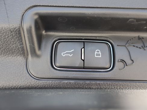 Used 2022 Ford Explorer ST w/ Equipment Group 401A AWD/4WD image 33