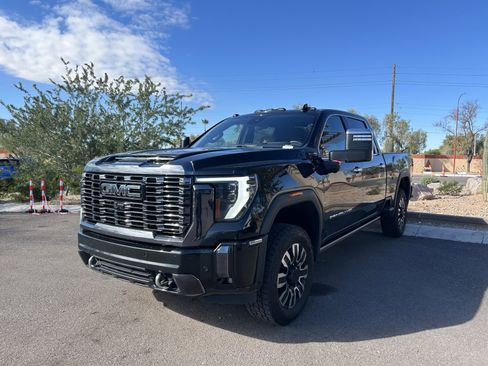 Used 2024 GMC Sierra 3500 Denali Ultimate image 7