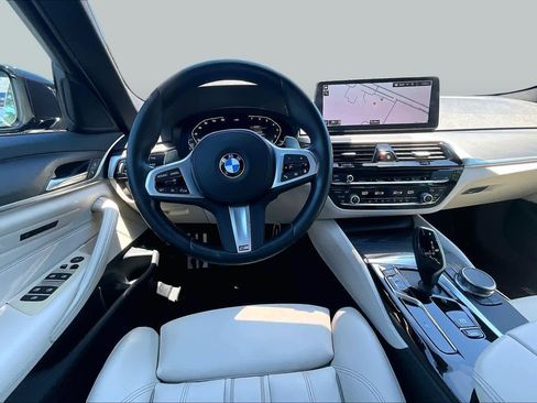 Certified 2023 BMW 540i w/ M Sport Package RWD image 6