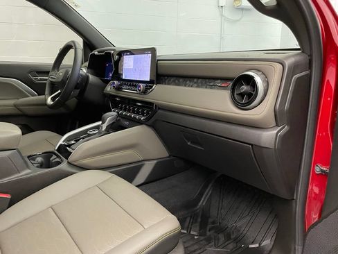 Used 2026 Chevrolet Colorado ZR2 w/ Technology Package AWD/4WD image 29