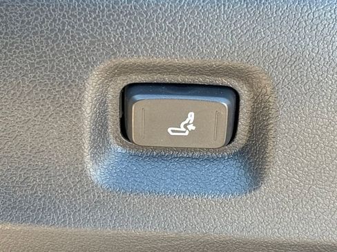 New 2026 Toyota Tacoma SR5 image 8