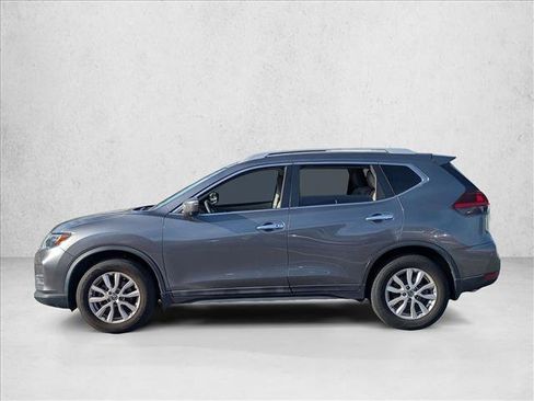 Used 2018 Nissan Rogue SV w/ Sun & Sound Touring Package image 8