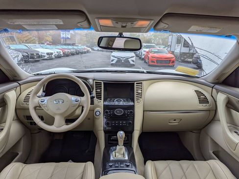 Used 2010 INFINITI FX35 AWD w/ Navigation Pkg image 41