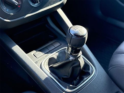 Used 2006 Volkswagen Jetta GLI image 28