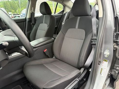 Used 2025 Nissan Sentra SV FWD image 15