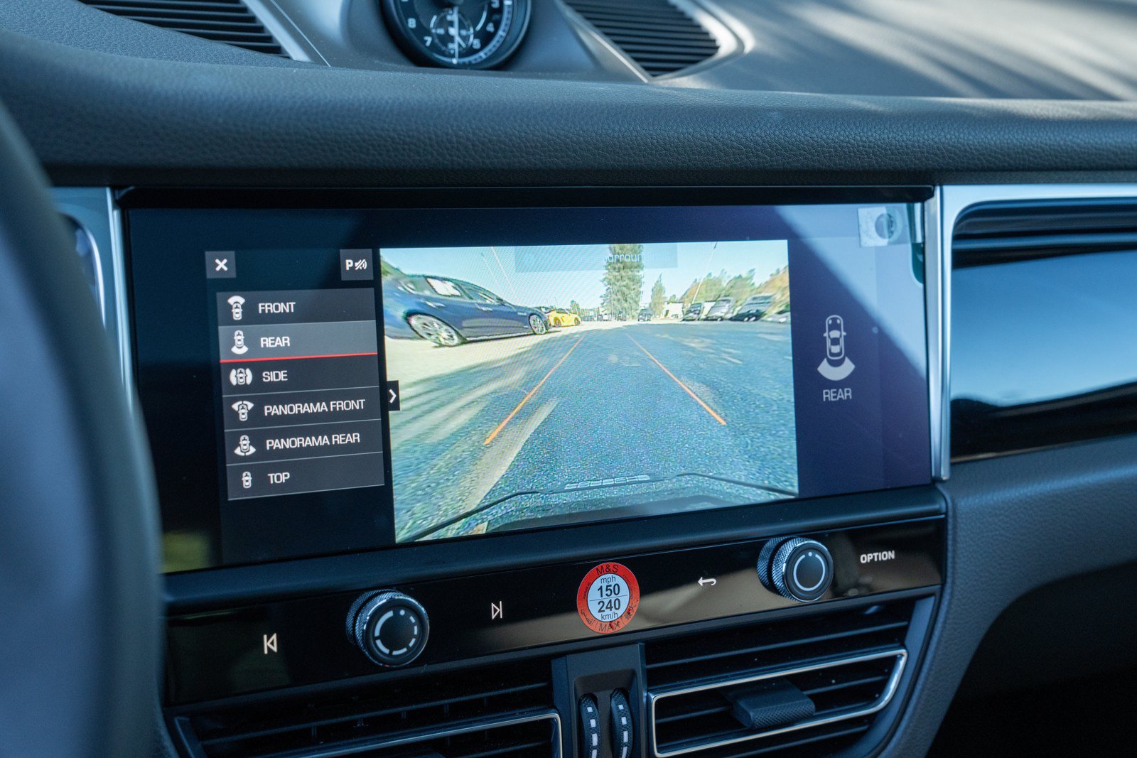 Certified 2026 Porsche Macan AWD/4WD image 29