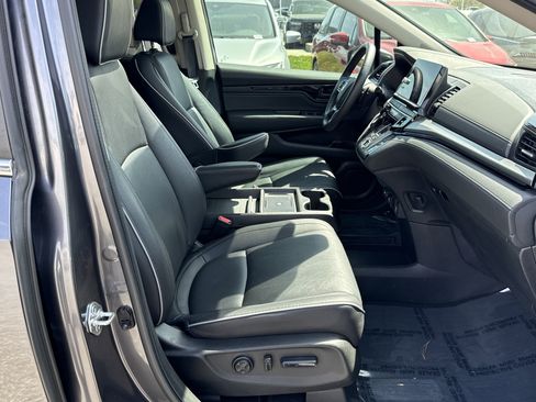 Used 2025 Honda Odyssey Touring image 35