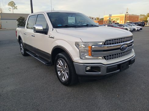 Used 2018 Ford F150 Lariat image 3