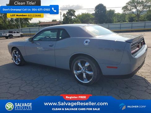 Used 2022 Dodge Challenger GT RWD image 3