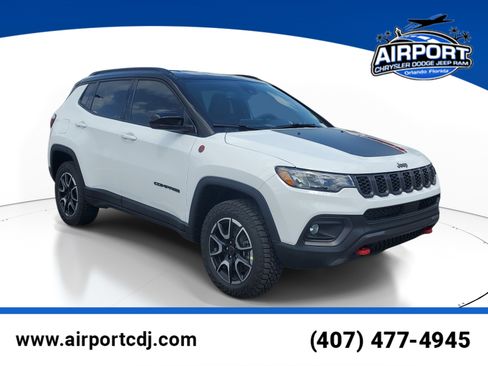 New 2026 Jeep Compass Trailhawk AWD/4WD image 1