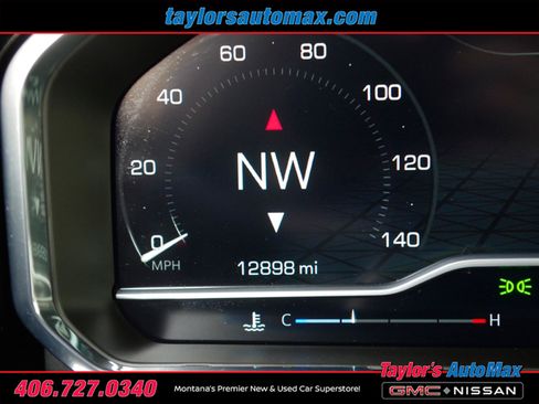 Used 2024 GMC Sierra 3500 SLT w/ SLT Convenience Package AWD/4WD image 7