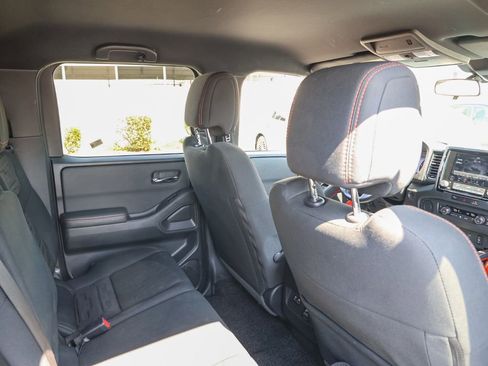 Used 2023 Nissan Frontier Pro-X w/ Pro Convenience Package RWD image 16