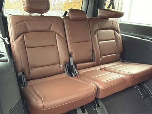 New 2025 Lincoln Navigator L Reserve image 13