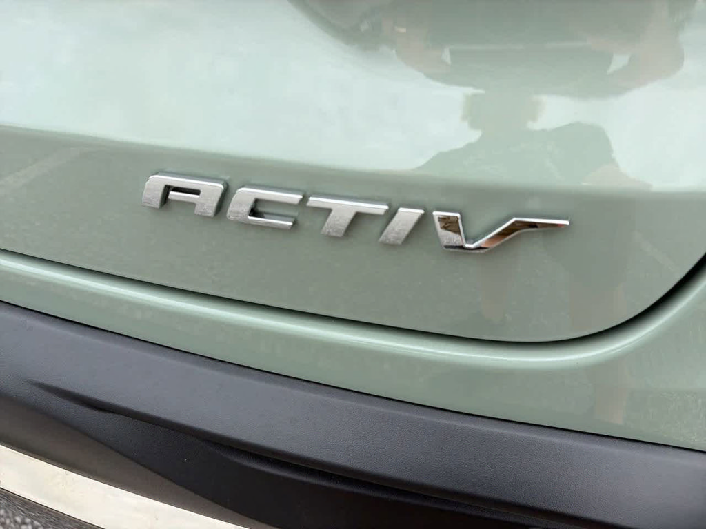 Used 2026 Chevrolet Trax ACTIV w/ Driver Confidence Package FWD image 8