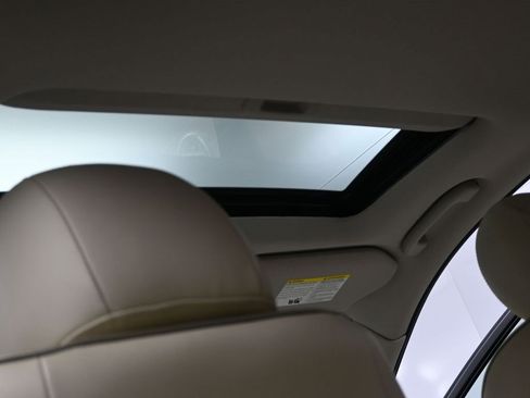 Used 2019 INFINITI QX60 Luxe w/ Essential Package image 26