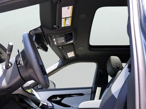 New 2026 Land Rover Range Rover Evoque Dynamic SE image 38