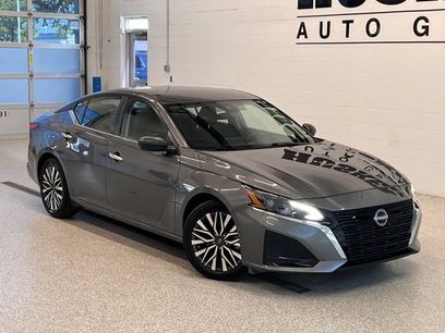 Used 2025 Nissan Altima 2.5 SV
