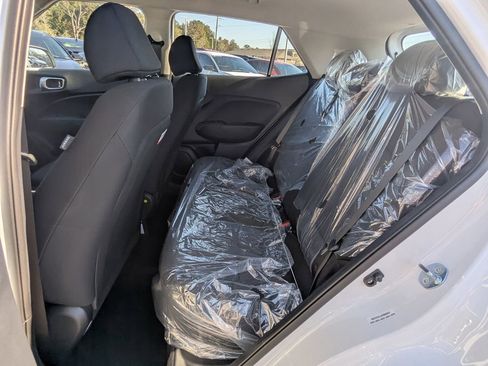 New 2026 Hyundai Venue SE image 13