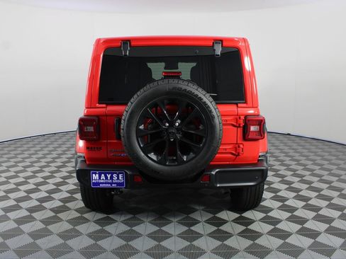 Used 2025 Jeep Wrangler Unlimited Sahara w/ Safety Group AWD/4WD image 22