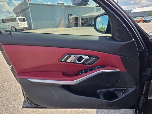 Used 2022 BMW 330i Sedan w/ Driving Assistance Package RWD image 22