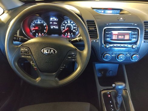 Used 2018 Kia Forte LX image 22