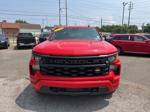 Used 2022 Chevrolet Silverado 1500 Custom image 2