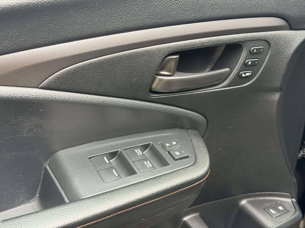 Used 2022 Honda Pilot TrailSport image 19