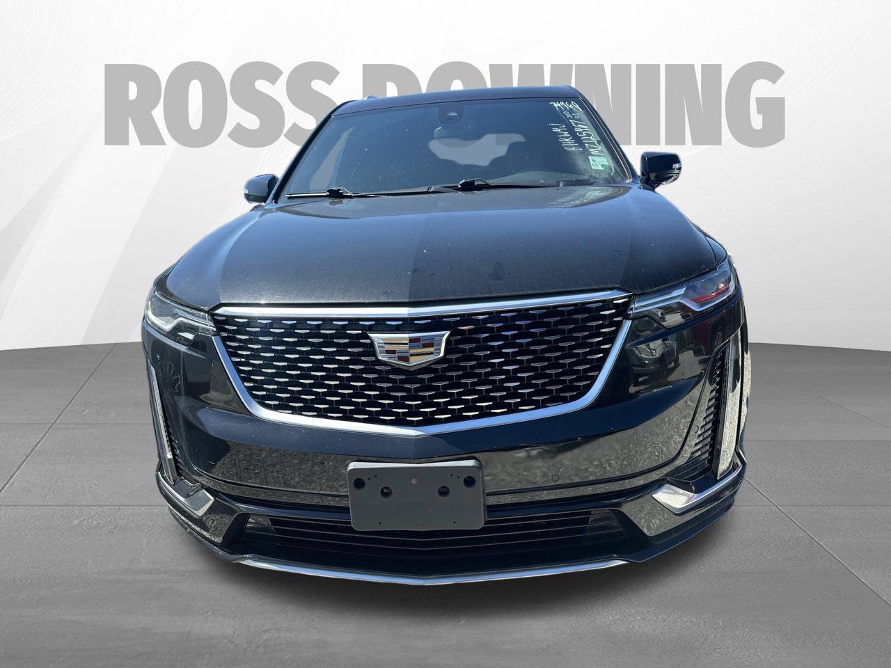 Used 2021 Cadillac XT6 Premium Luxury w/ LPO, Floor Liner Package FWD image 2