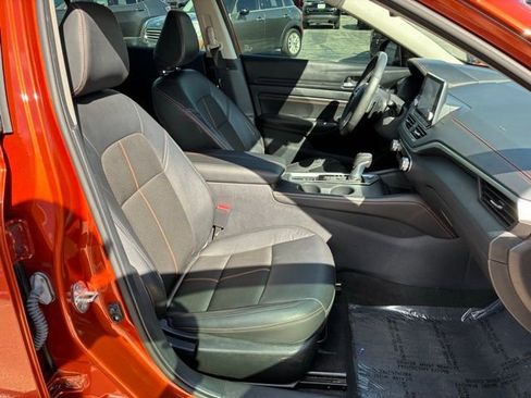 Used 2022 Nissan Altima 2.5 SR image 19