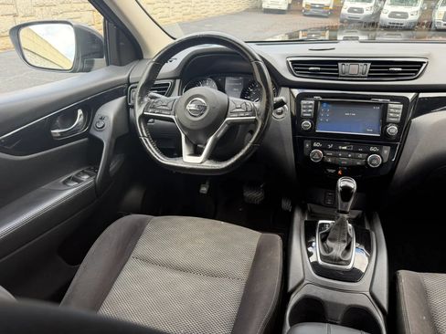Used 2017 Nissan Rogue Sport SV w/ SV Premium Package FWD image 13
