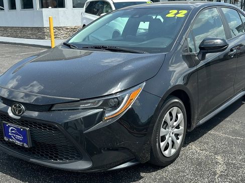 Used 2022 Toyota Corolla LE FWD image 1