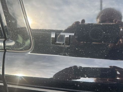 Used 2019 Chevrolet Tahoe LT image 4