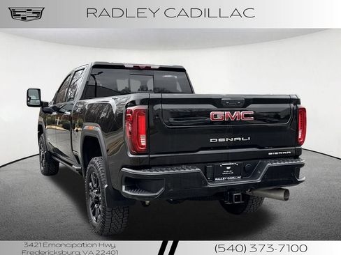 Used 2022 GMC Sierra 3500 Denali w/ Denali Black Diamond Edition image 3